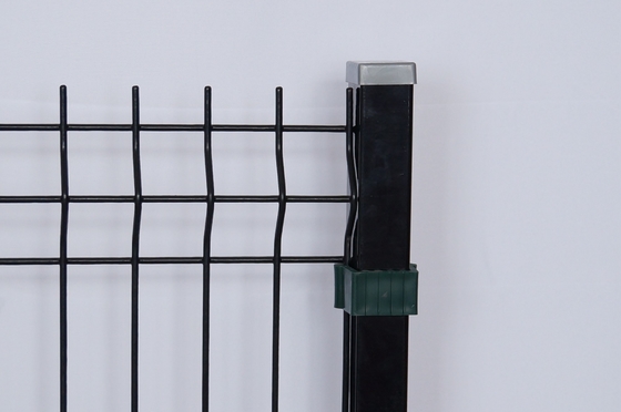 Le PVC a enduit 50*200mm que la maille 3D a courbé le fil soudé Mesh Fence With Rectangle Post