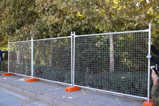 Réservoir temporaire australien standard 1.8M*2.2M avec support