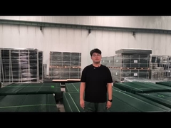 Une clôture de haute sécurité assure un service de sécurité.